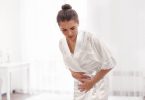 Patientin mit Endometriose und Unterleibsschmerzen